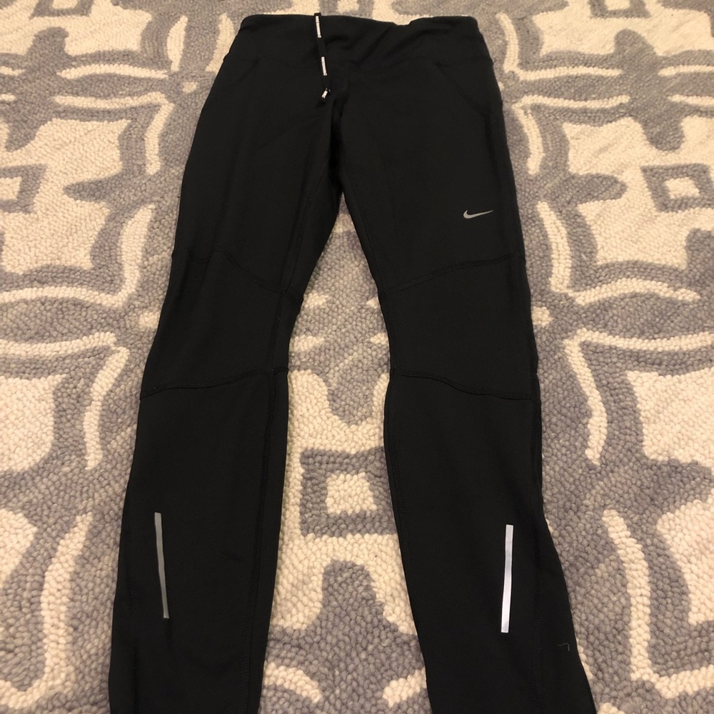 Women’s Nike dryfit rubbing leggings w zippers